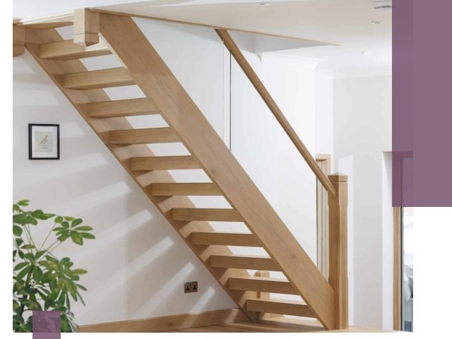 Изготовление деревянных лестниц под ключ в Североморске для дома