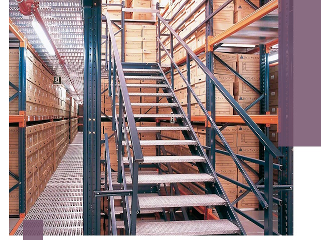 Лестницы складские прочные и безопасные под ключ в Североморске