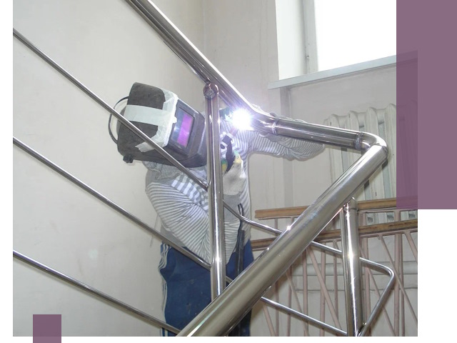 Монтаж перил и ограждений качественно в Североморске