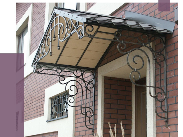 Двускатные козырьки в Североморске под ключ от 13371 руб.