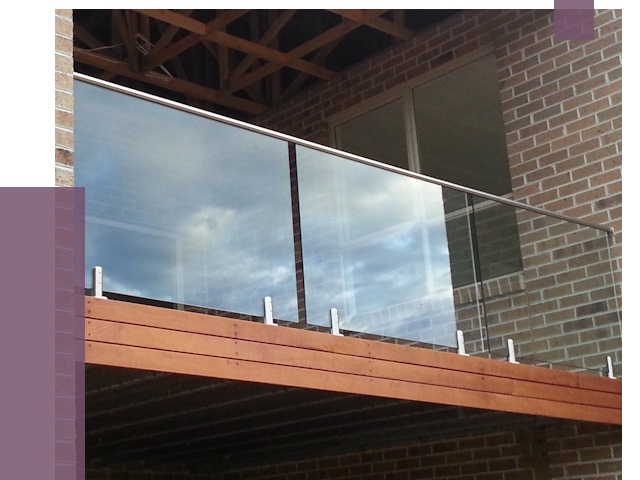 Стеклянные парапеты на крыше и террасе в Североморске от 12034 руб. | ПРОЛЁТ-Свм