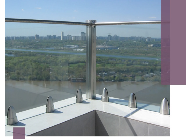 Стеклянные парапеты премиум класса в Североморске для домов и бизнесов