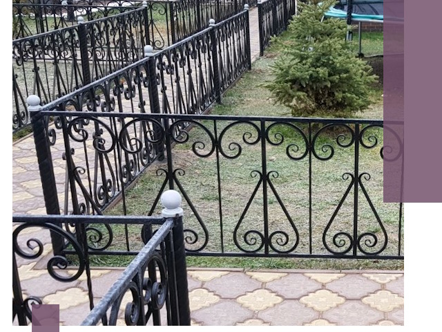 Кованые газонные ограждения под ключ в Североморске